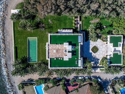 Villa en venta en Centro, Estepona