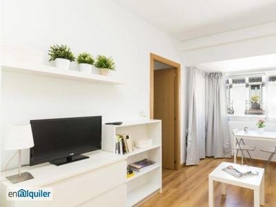 Apartamento de 1 dormitorio con aire acondicionado en alquiler en Salamanca