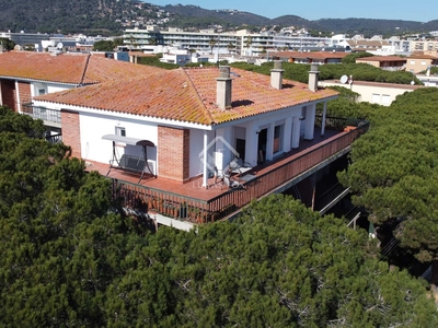 Ático de 155m² con 100m² terraza en venta en Platja d'Aro