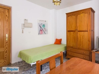 Acogedor estudio en alquiler en Barrio de la Magdalena