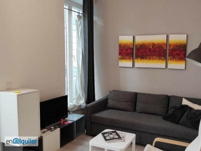 Apartamento amueblado de 1 dormitorio en alquiler en Guindalera