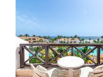 Apartamento en venta, 38650 Playa de la Américas, Santa Cruz de Tenerife, España, en Playa de las Américas, España