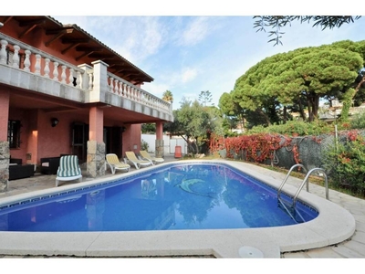 Venta Casa unifamiliar en Calle ronda de europa Lloret de Mar. Buen estado con terraza 364 m²