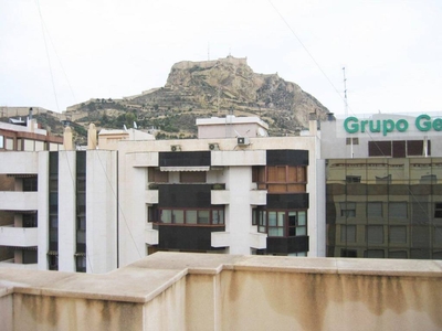Venta Piso Alicante - Alacant. Piso de cuatro habitaciones Séptima planta con terraza