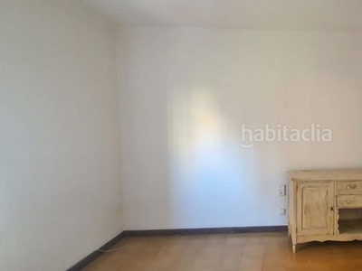 Alquiler piso en alquiler en ramón i cajal, 5 dormitorios. en Tarragona