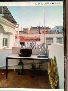 Casa excelente casa en el corazon de malaga con estudio independiente. en Málaga