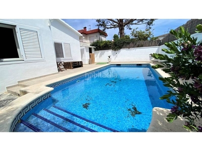 Casa independiente con piscina en rocamar en Sant Pere de Ribes