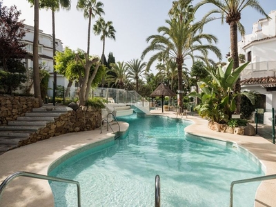 Piso apartamento reformado en elviria playa en Real de Zaragoza Marbella