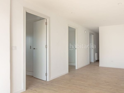 Piso con 3 habitaciones con ascensor y calefacción en Alcalá de Henares