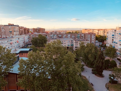 Piso con 3 habitaciones con ascensor y vistas a la montaña en Alcorcón