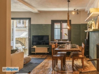 Apartamento de 2 dormitorios en alquiler en Chueca, Madrid