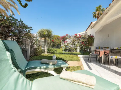 Casa adosada en venta en Avenida de los Estados Unidos, 60 en Playa del Inglés por 305,000 €