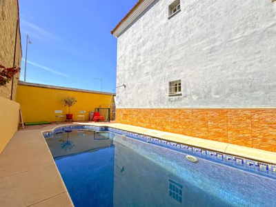 Casa adosada en venta en Olivares en Olivares por 168,000 €