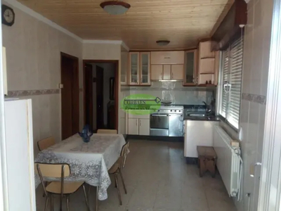 Casa en venta en Castrelo de Miño en Castrelo de Miño (Parroquia) por 100,000 €