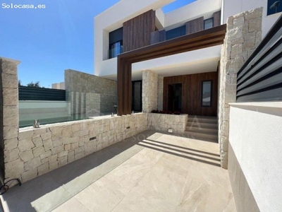 Casa en Venta en Los Dolores, Alicante