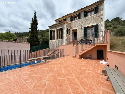 Chalet de ensueño con piscina y vistas a la Serra de Tramuntana en Alaró, Mallorca