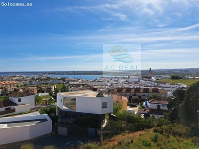 IMPRESIONANTE CASA EN AYAMONTE