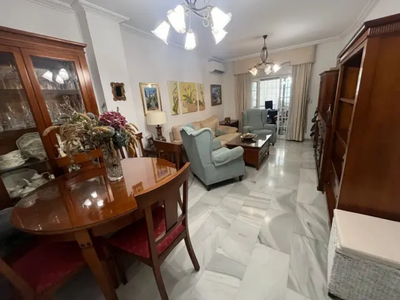 Piso en venta en Calle de Luis Montoto, cerca de Calle Eduardo Rivas en La Florida-Huerta del Pilar por 365,000 €