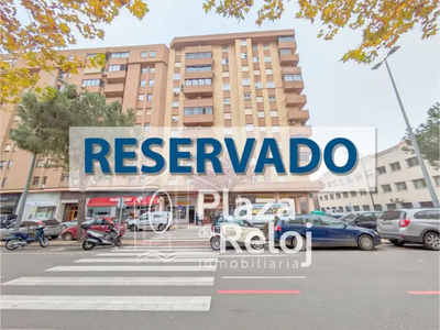 Piso en venta en Calle de Miguel de Unamuno, 1 en Hospital-Nuevo Centro por 157,000 €