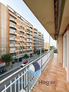 Venta de piso en Belén - San Roque de 6 habitaciones con terraza y balcón