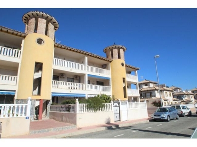 Apartamento de 2 Dormitorios / 1 Baño en Pinada Golf