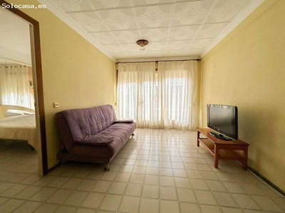 Apartamento de tres dormitorios en alquiler anual