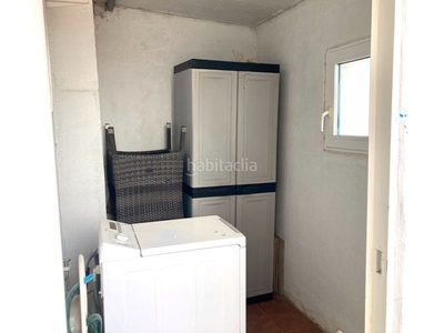 Ático con 2 habitaciones amueblado con aire acondicionado en Pobla de Vallbona (la)