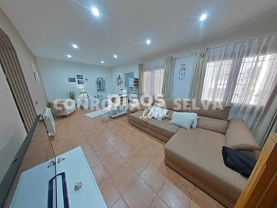 Casa adosada en venta en San Andreu