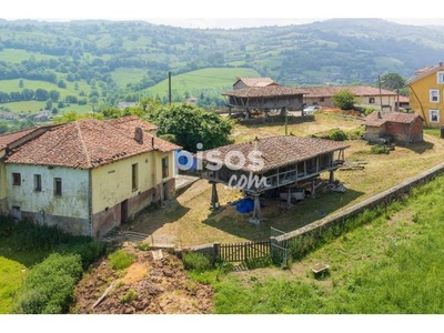 Casa en venta en Calle Pedredo