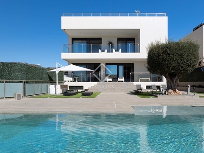 Casa / villa de 503m² en venta en Montgat, Barcelona