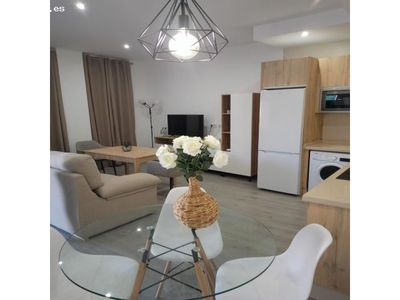 Precioso Apartamento con Dormitorio Doble Independiente en Zona Santa Rosa