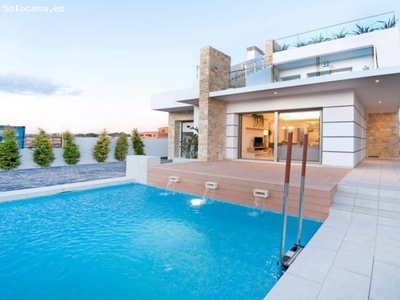 Villa con vista al mar en Los Alcázares