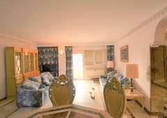 Piso ¡¡ magnifico piso de 3 dormitorios 3 baños en pleno centro ¡¡ en Marbella