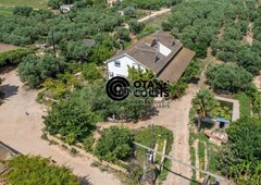 Casa se vende finca edificada de 4,6 hectáreas . en Vila-seca