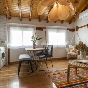Alquiler apartamento bonito ático en la zona residencial de chamberi en Madrid
