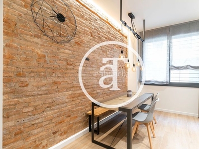Alquiler piso amplio y moderno apartamento con excelente ubicación en Barcelona