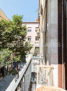 Alquiler piso apartamento luminoso en el corazón de borne en Barcelona