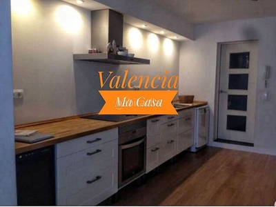 Alquiler piso con 2 habitaciones amueblado con ascensor, parking y aire acondicionado en Valencia