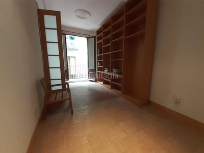 Alquiler piso con 3 habitaciones amueblado en Barcelona