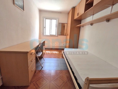 Alquiler piso con 3 habitaciones amueblado en Cerdanyola del Vallès