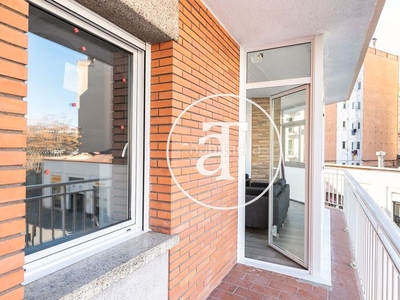 Alquiler piso de alquiler temporal con 3 habitaciones y terraza a pasos del parque de la ciudadela en Barcelona