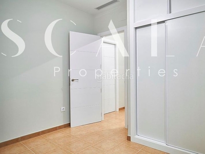Alquiler piso en alquiler , con 64 m2, 2 habitaciones y 1 baños, ascensor, aire acondicionado y calefacción individual por electricidad. en Madrid
