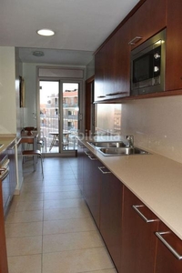 Alquiler piso luminoso cerca de la universitat de barcelona en Hospitalet de Llobregat (L´)