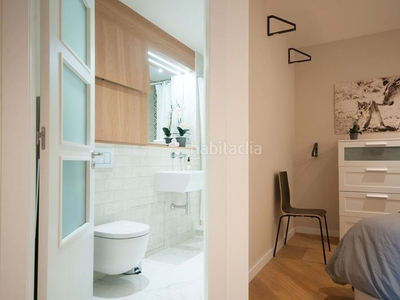 Alquiler piso maravilloso piso de 3 dormitorios en eixample derecho en Barcelona
