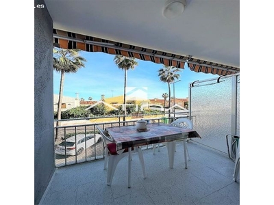 Apartamento situado en 2ª línea playa Daimús a solo 1 metros del mar,