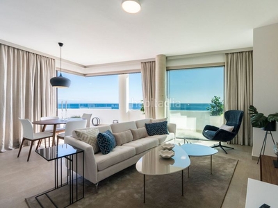 Ático apartamentos y áticos con incomparables vistas y acceso directo a la playa. en Fuengirola