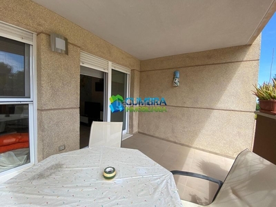 Casa adosada con 3 habitaciones con parking en Murcia