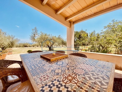 Casa finca rústica en el perelló con una casa de 4 dormitorios y vistas panorámicas a la montaña en Perelló (El)