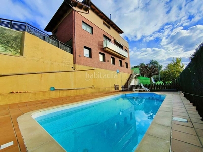 Chalet casa en Can Palet de Vista Alegre con piscina, jardin, huerto, garaje, vistas escepcionales en Terrassa