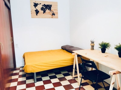 Habitaciones en C/ carreteria, Málaga Capital por 400€ al mes